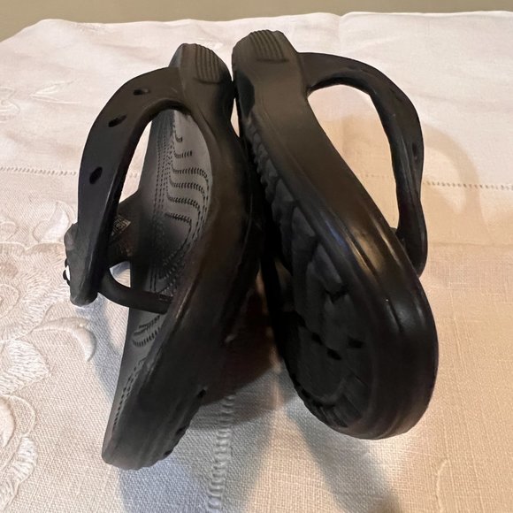 Crocs classic  slides slippers size 6 W,  4 mens - Picture 9 of 14